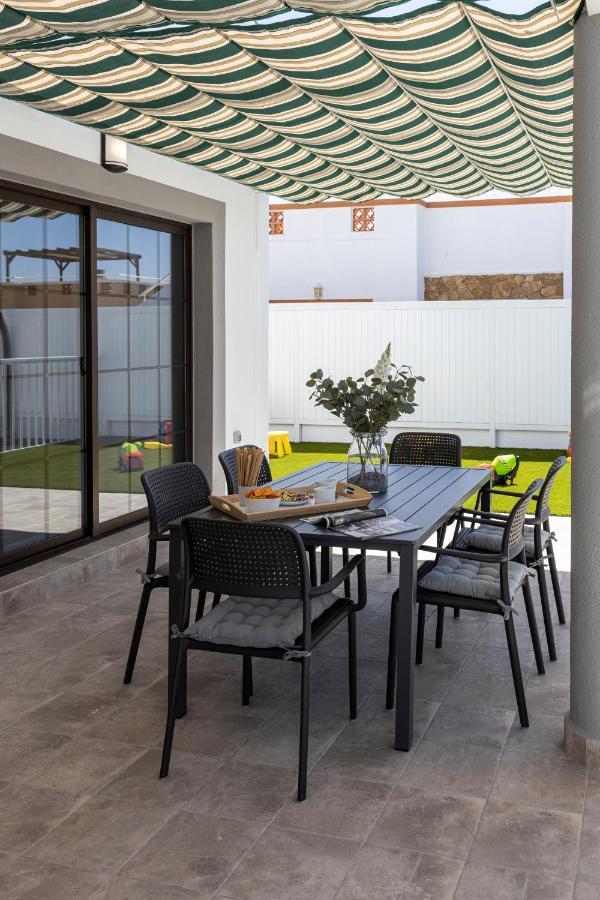Ideal For Family Holidays, Near Beach And Golf- Casa James La Guirra Extérieur photo